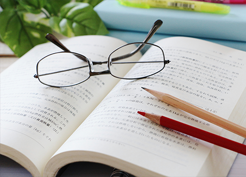 時短で理解できる「振り返り講義」と実務にすぐ活用できる「実践操作」